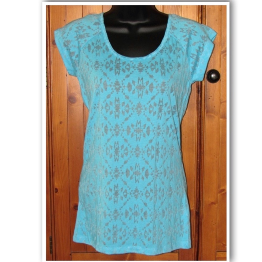 Derek Heart Brite Blue Floral Sheer Top